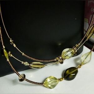 3-strand Wire Necklace Olivine Green Translucent Beads